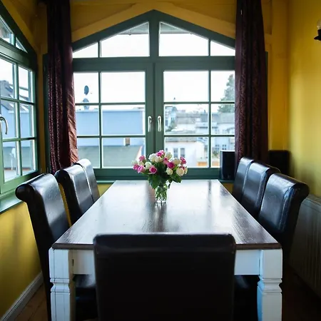 Guest house Aurelia Flora 3*