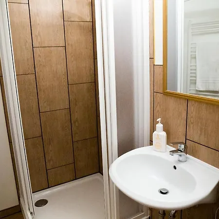 Guest house Aurelia Flora 3*